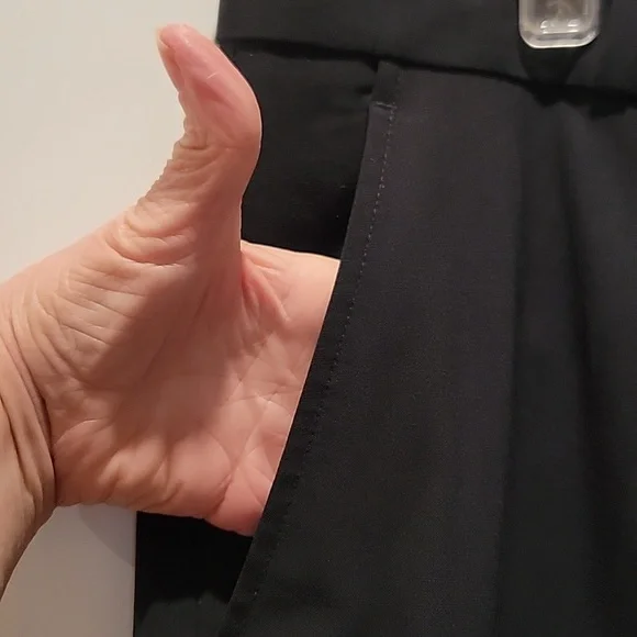Banana Republic Black Dress Pants (Ryan) - Picture 4 of 4